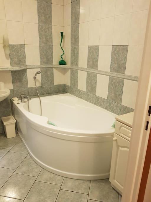 Sloneczny Apartamencik Apartman Wrocław Kültér fotó